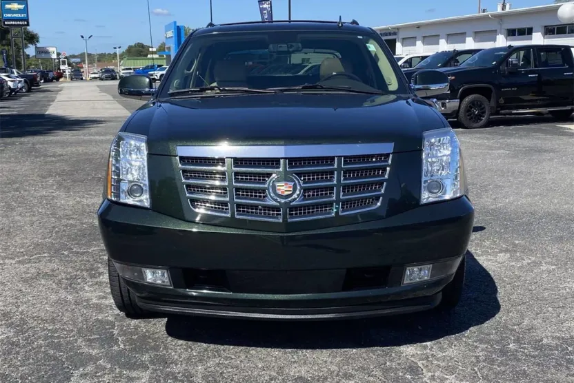 2013 Cadillac Escalade EXT Premium photo 1