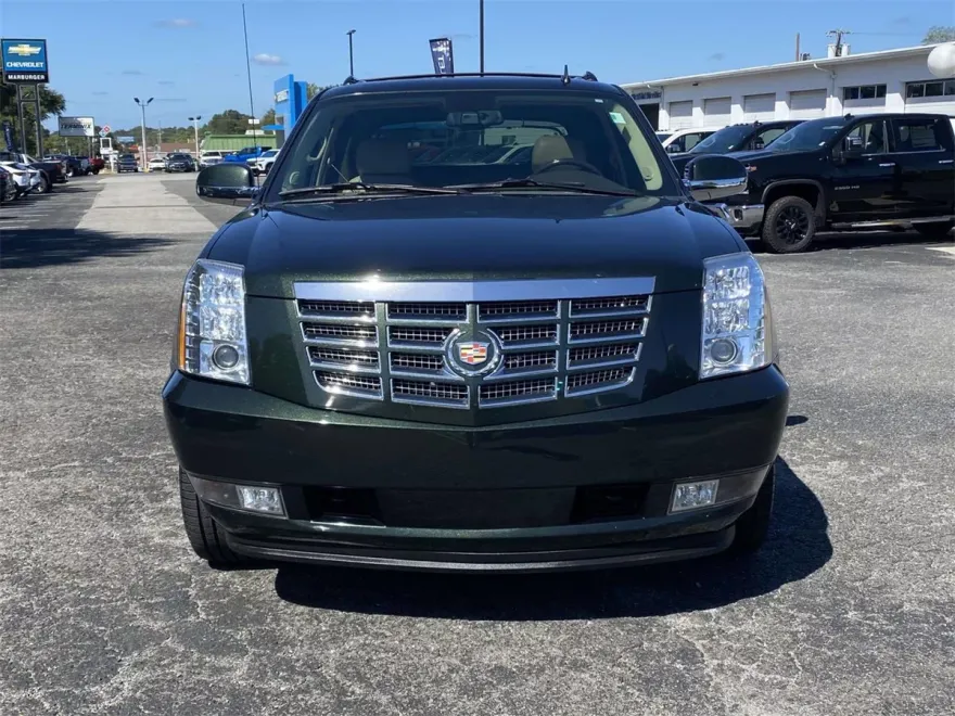 2013 Cadillac Escalade EXT Premium photo 1
