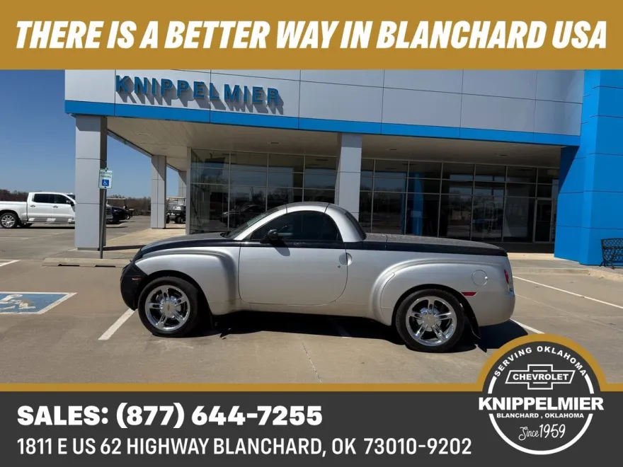 2005 Chevrolet SSR Base photo 1