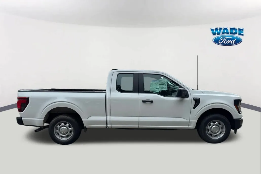 2025 Ford F-150 XL photo 1
