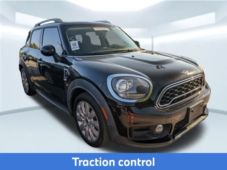 2019 Mini Cooper S ALL4 photo 1