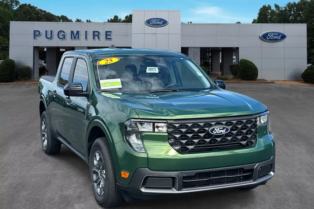 2025 Ford Maverick XLT photo 1