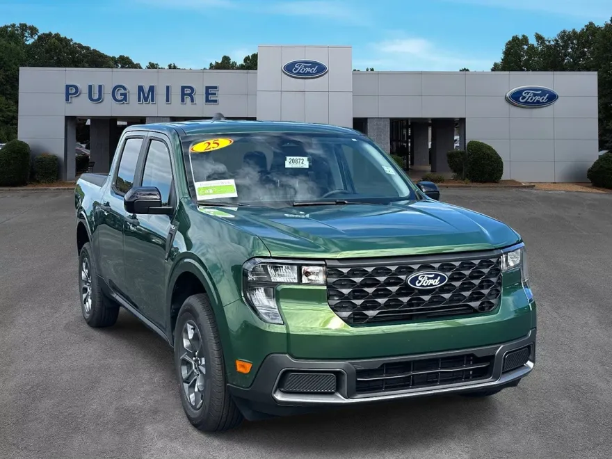 2025 Ford Maverick XLT photo 1