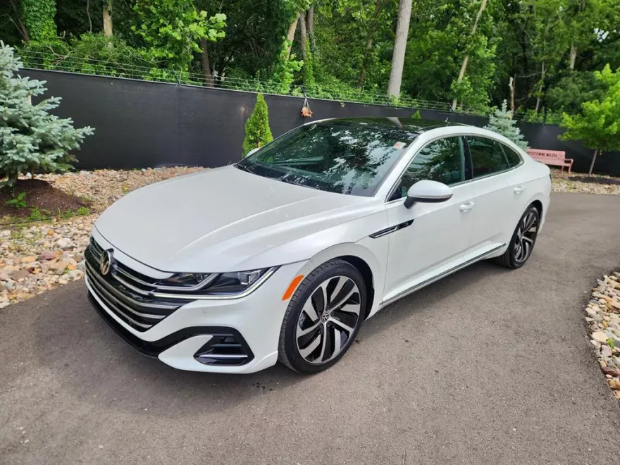 2021 Volkswagen Arteon SEL R-Line photo 1