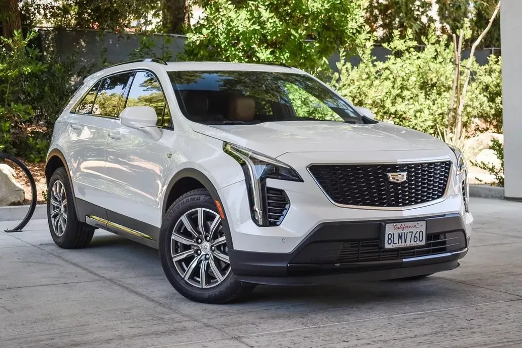 2019 Cadillac XT4 Sport photo 1