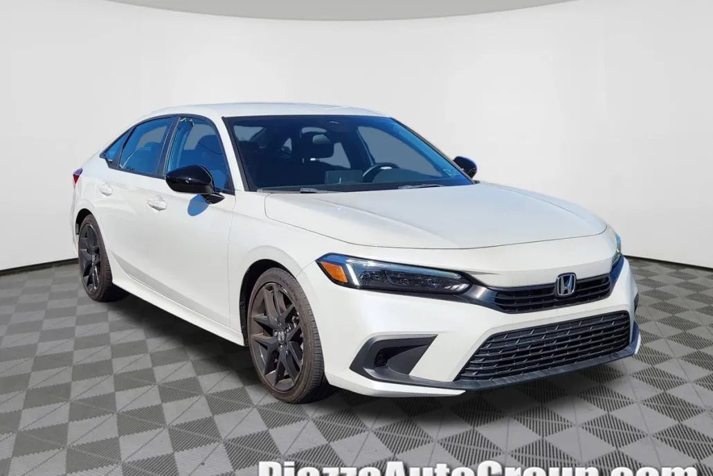 2022 Honda Civic Sport photo 1