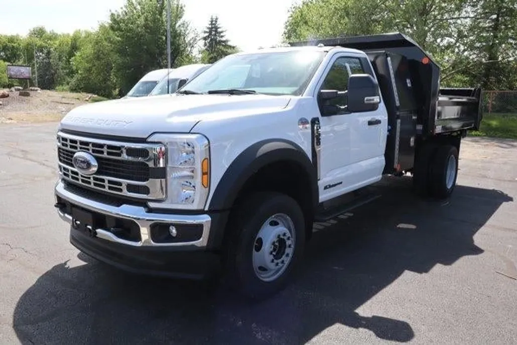 2024 Ford F-550 XL photo 1