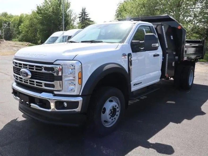 2024 Ford F-550 XL photo 1