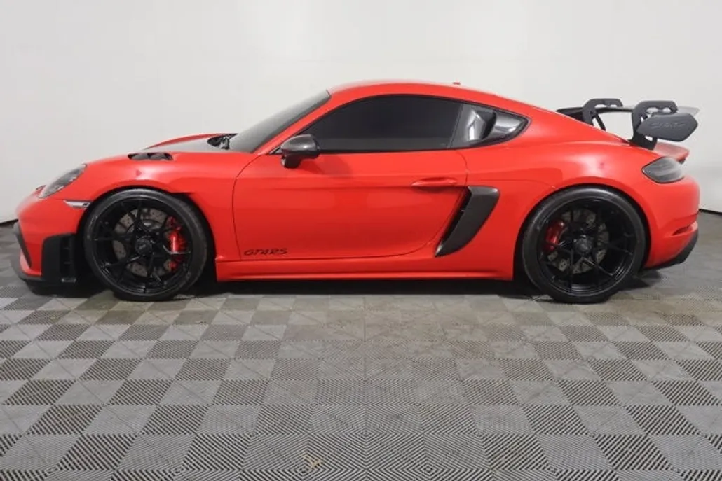 2024 Porsche Cayman GT4 RS photo 1