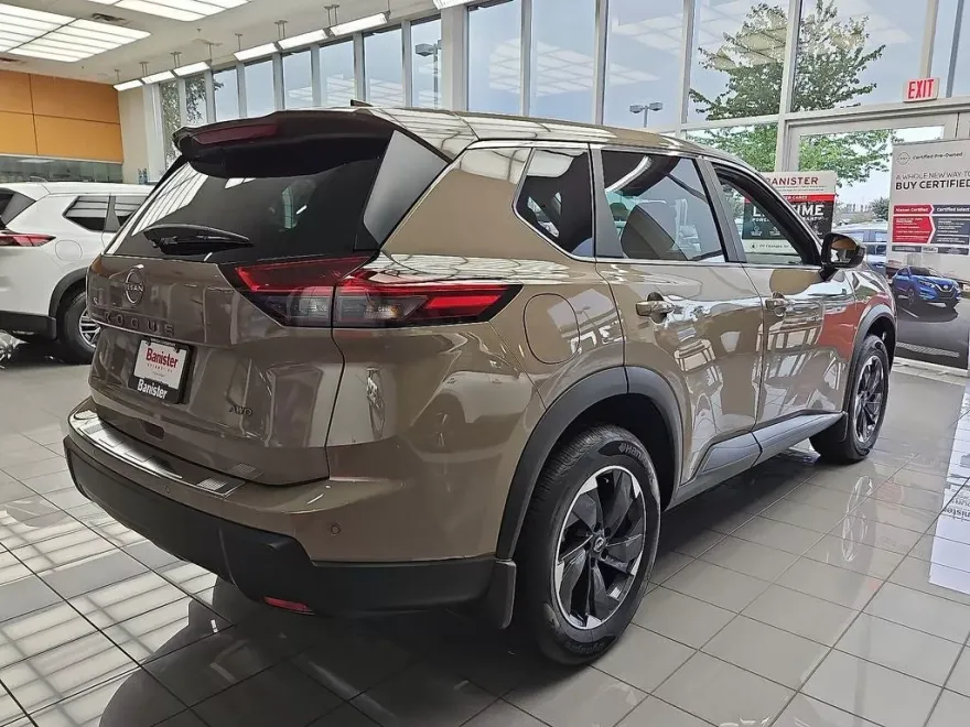2025 Nissan Rogue SV photo 1