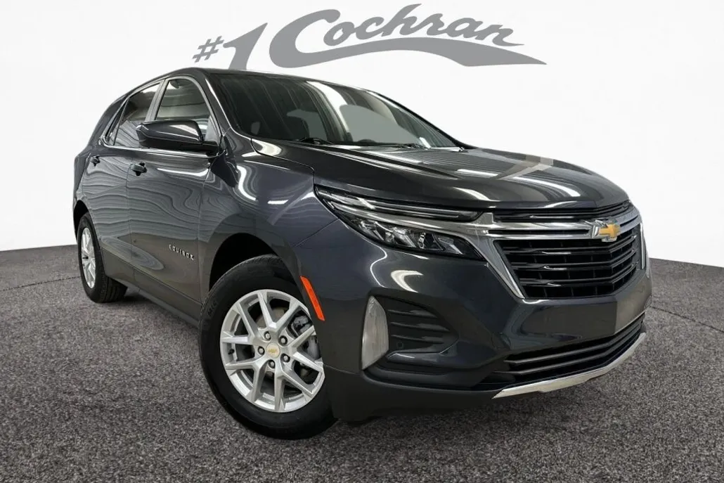 2023 Chevrolet Equinox LT photo 1