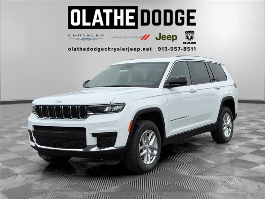 2025 Jeep Grand Cherokee Laredo Altitude photo 1