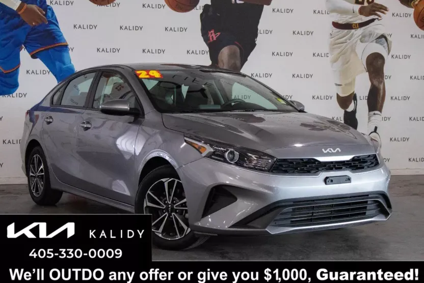 2024 Kia Forte LXS photo 1