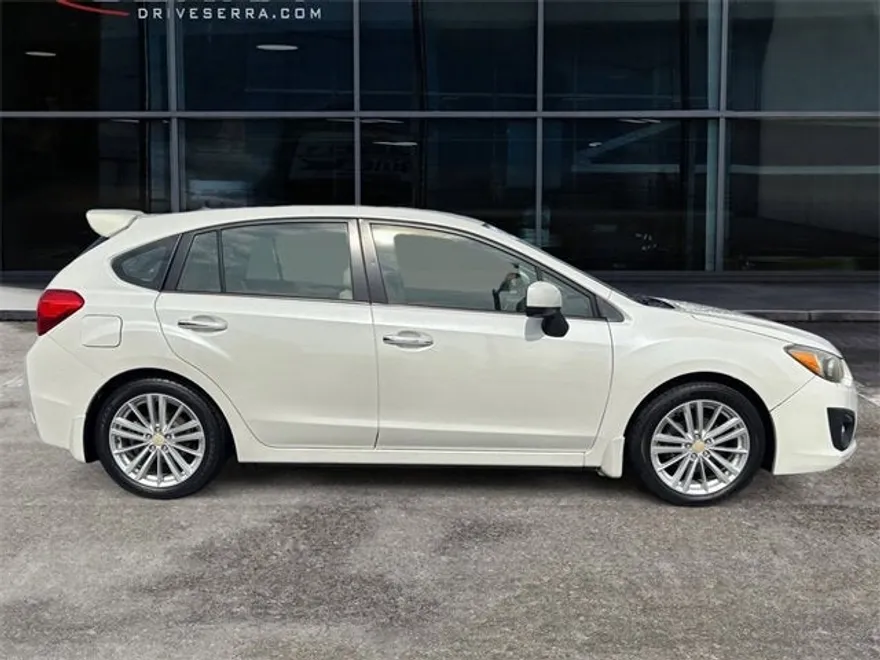 2014 Subaru Impreza 2.0i Limited photo 1