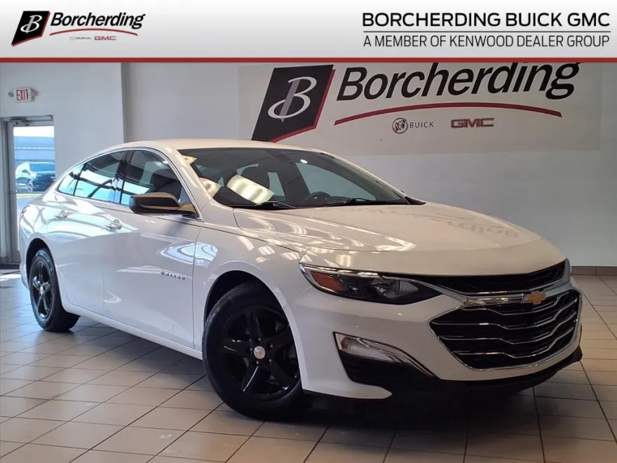 2022 Chevrolet Malibu LS photo 1