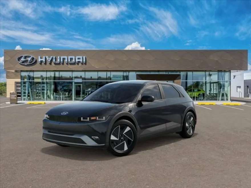 2025 Hyundai Ioniq 5 SE photo 1