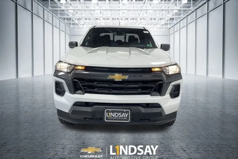2026 Chevrolet Colorado LT photo 1