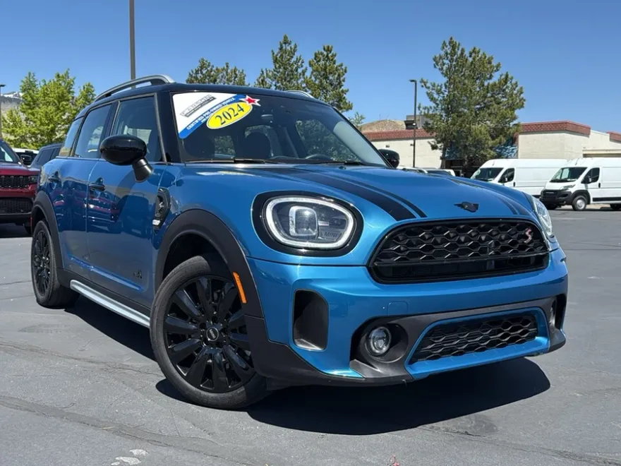 2024 Mini Countryman S ALL4 photo 1