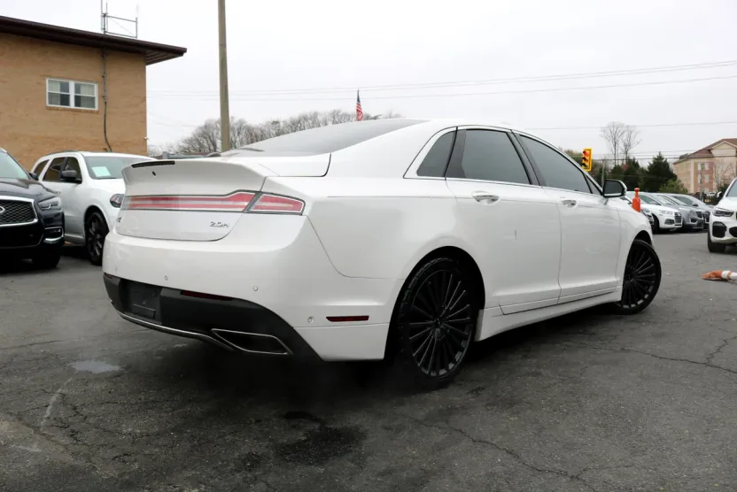 2018 Lincoln MKZ Hybrid Reserve photo 1
