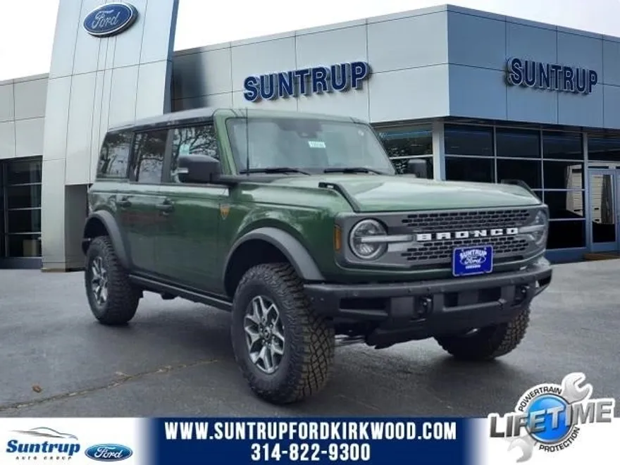 2025 Ford Bronco Badlands photo 1