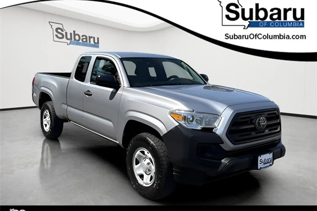 2018 Toyota Tacoma SR photo 1