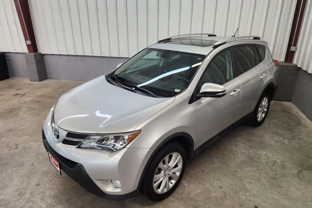 2013 Toyota RAV4 Limited Sport photo 1