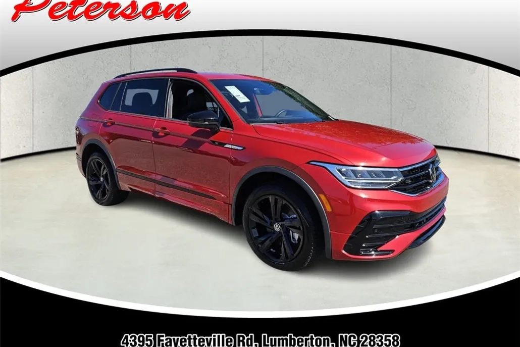 2024 Volkswagen Tiguan SE R-Line Black photo 1