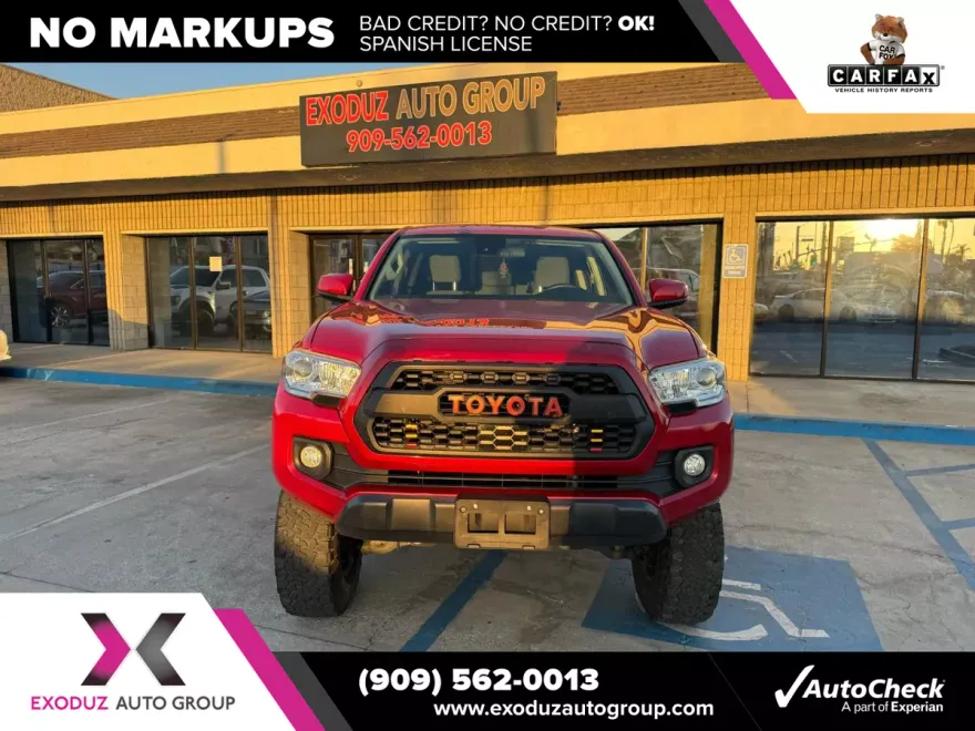 2020 Toyota Tacoma SR photo 1