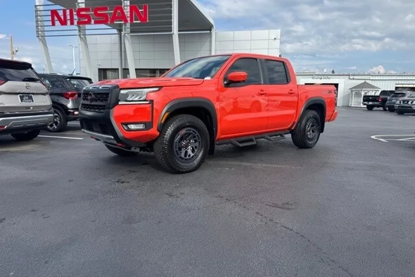 2026 Nissan Frontier PRO-4X photo 1