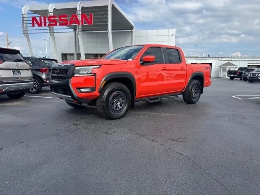 2026 Nissan Frontier PRO-4X photo 1