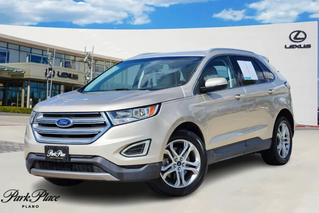2017 Ford Edge Titanium photo 1