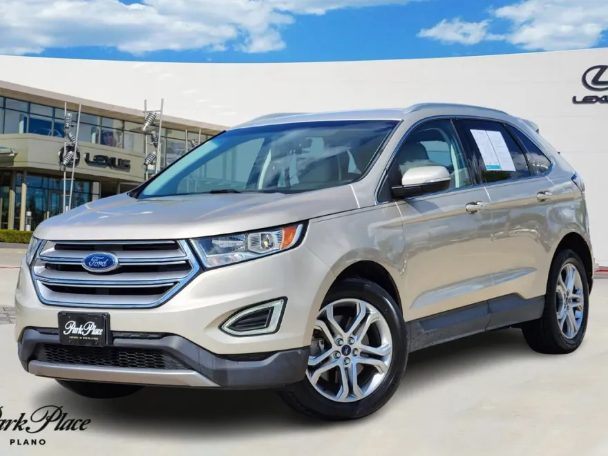 2017 Ford Edge Titanium photo 1