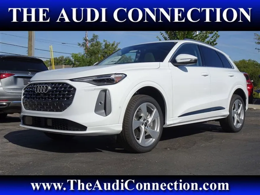 2025 Audi Q5 2.0T Prestige photo 1