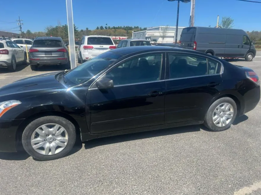 2012 Nissan Altima 2.5 S photo 1