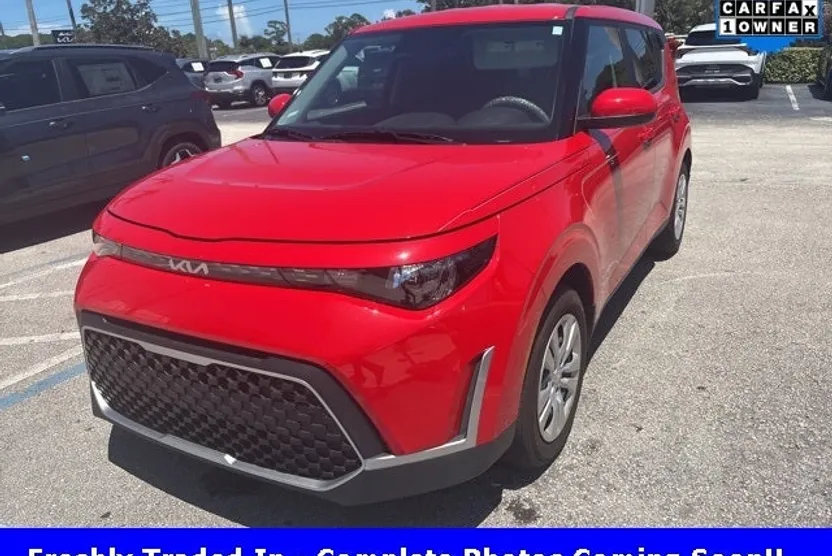 2024 Kia Soul LX photo 1
