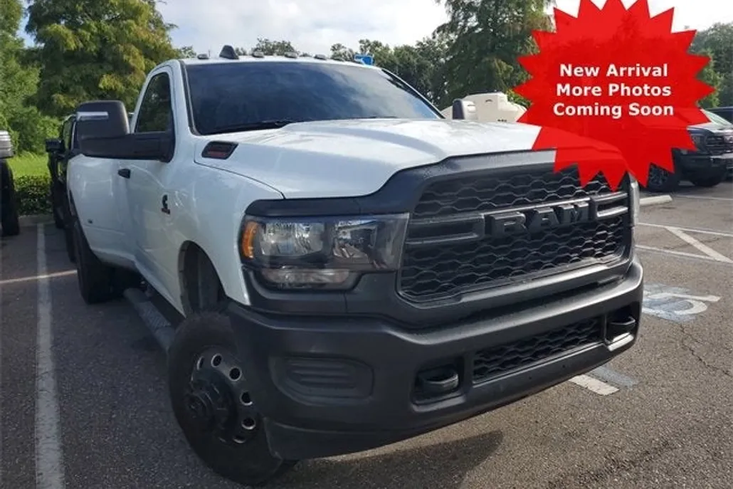 2024 Ram 3500 Tradesman photo 1