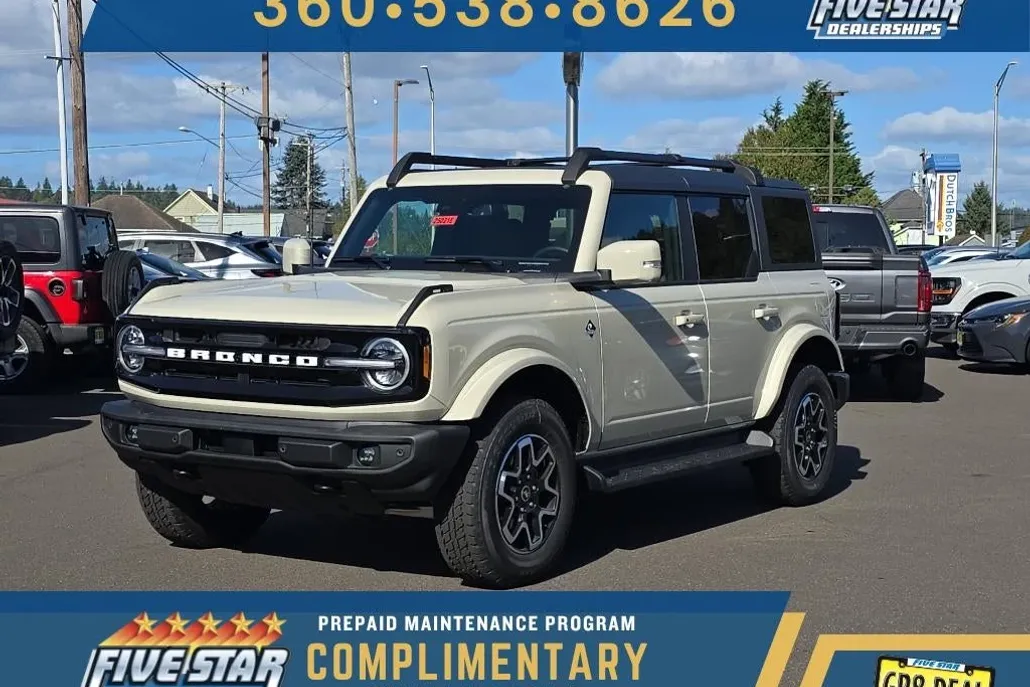 2025 Ford Bronco Outer Banks photo 1