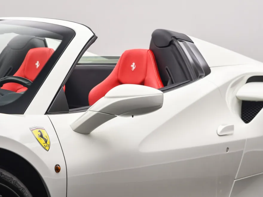 2016 Ferrari 488 Spider photo 1