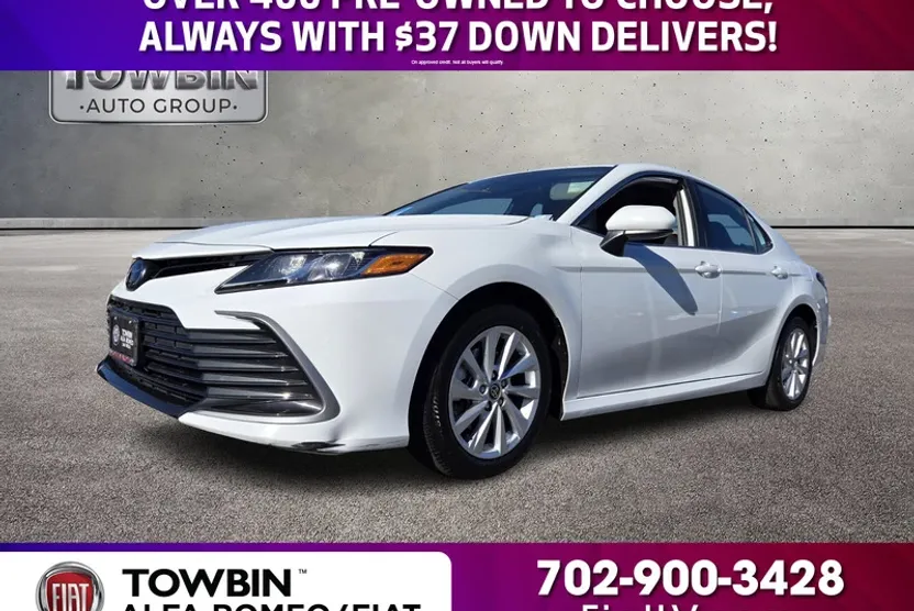 2024 Toyota Camry LE photo 1