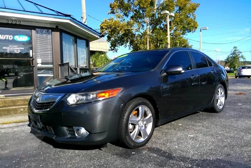 2013 Acura TSX photo 1