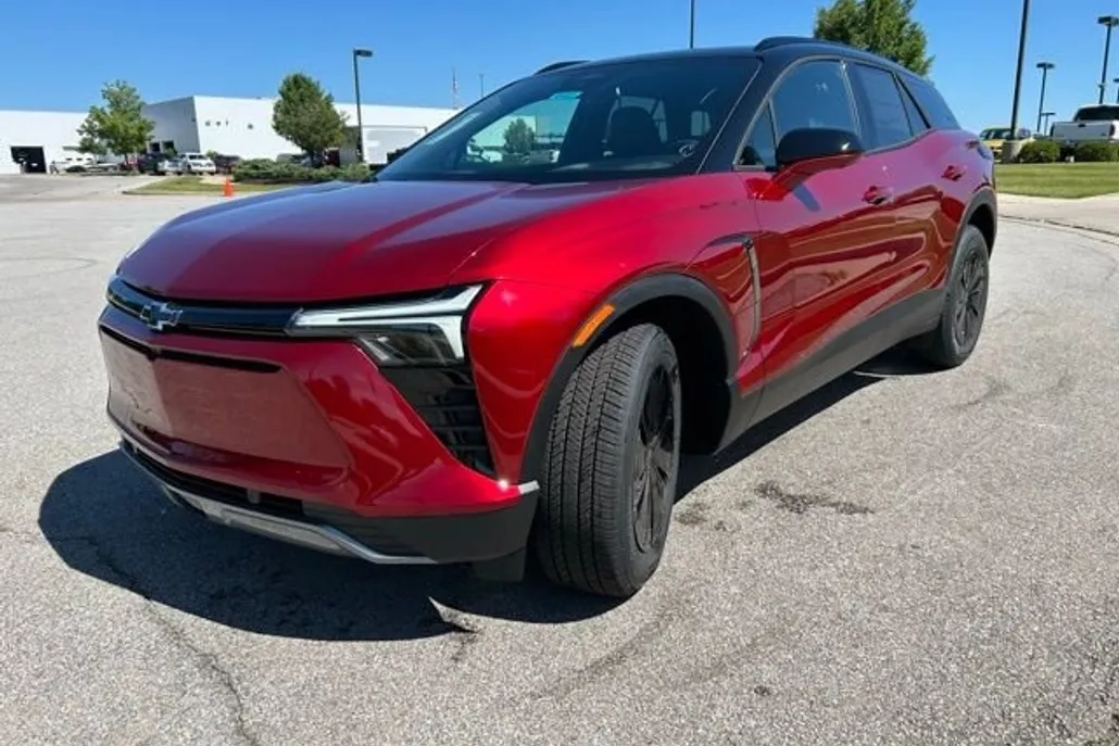 2025 Chevrolet Blazer EV photo 1