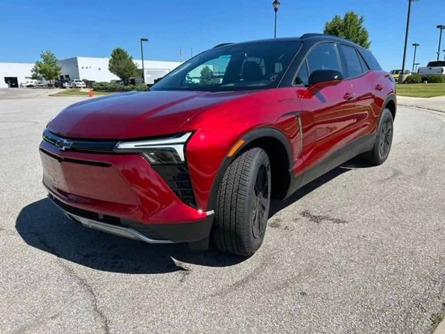 2025 Chevrolet Blazer EV photo 1