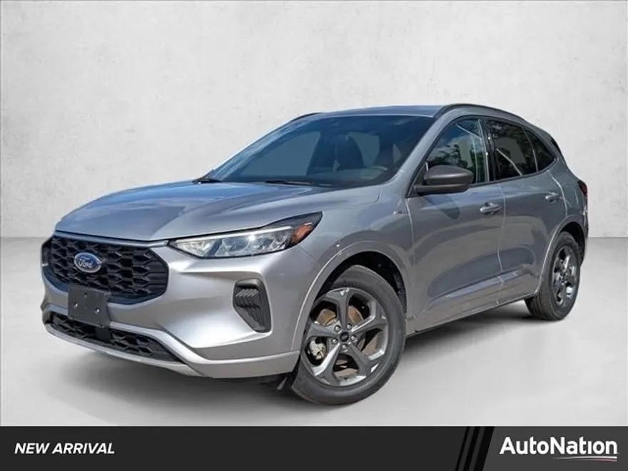 2024 Ford Escape ST-Line photo 1