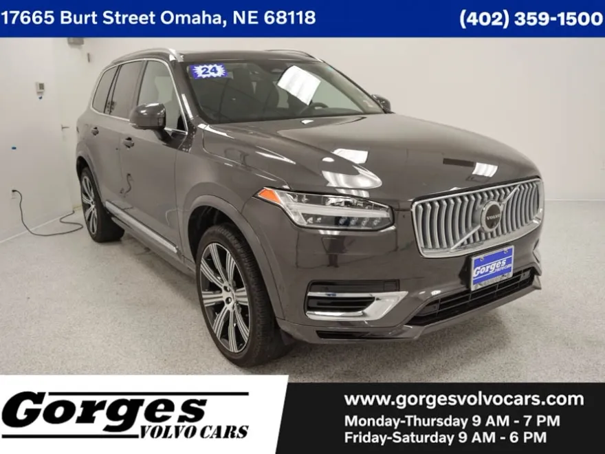 2024 Volvo XC90 T8 Plus photo 1