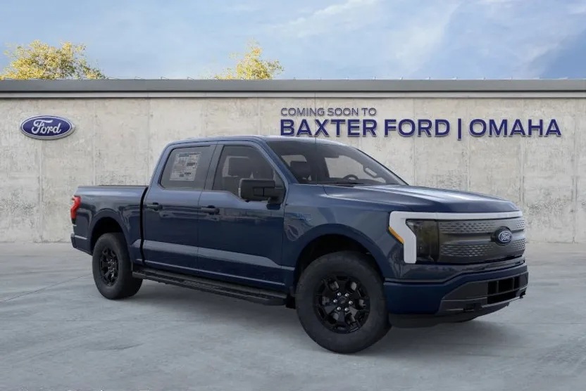 2025 Ford F-150 Lightning XLT photo 1