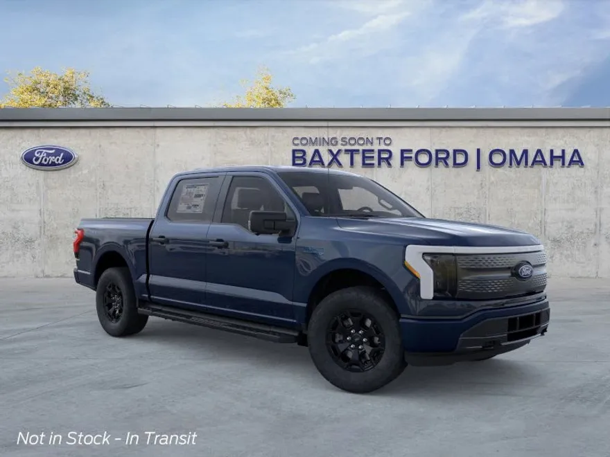 2025 Ford F-150 Lightning XLT photo 1