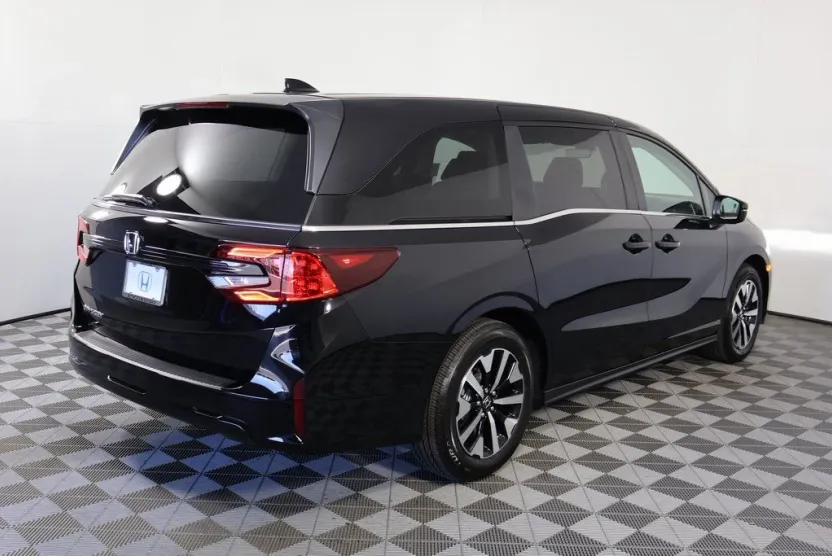 2026 Honda Odyssey EX-L photo 1