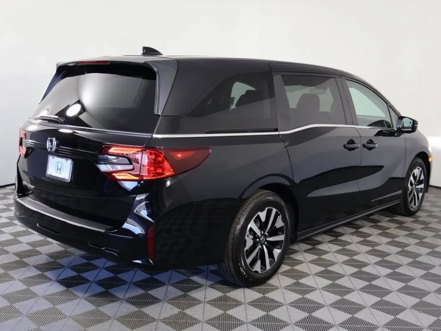2026 Honda Odyssey EX-L photo 1