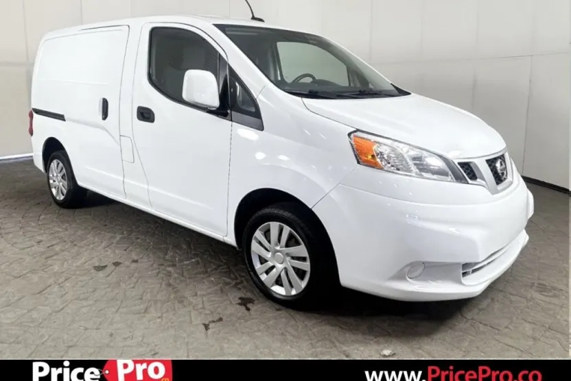 2021 Nissan NV200 SV photo 1