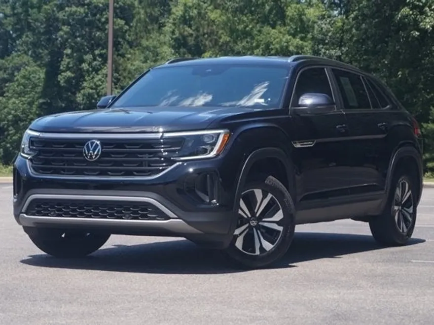 2024 Volkswagen Atlas Cross Sport SE photo 1